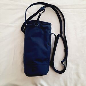 Athleta Crossbody Water Bottle Sling Bag Adjustable Navy Blue